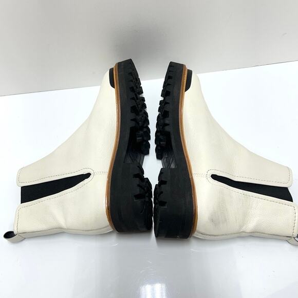 Marc Fisher LTD ilora Ivory Chelsea Boots Women 6M Pebble Leather PullOn 2" Heel - Picture 8 of 11